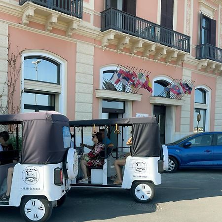Tursport Lejlighedshotel Taranto Eksteriør billede