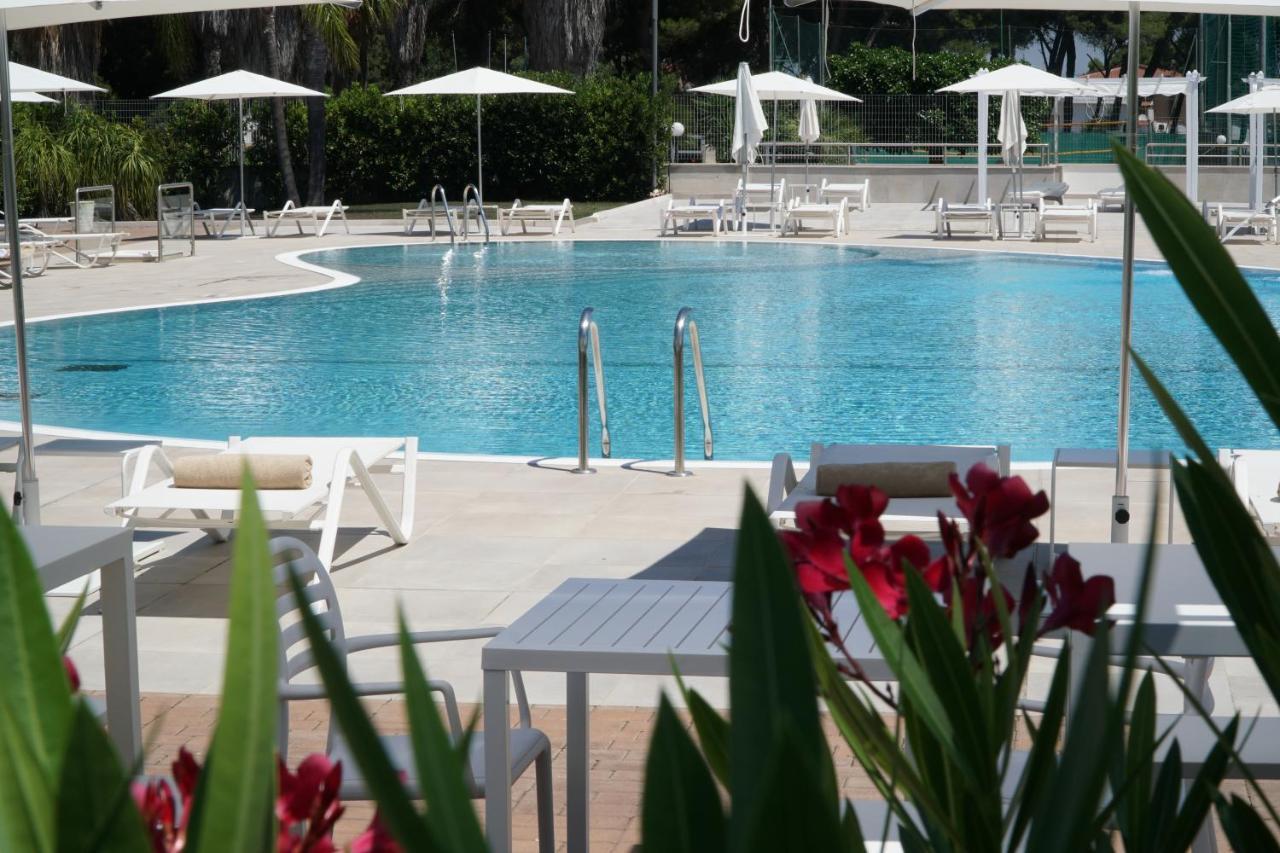 Tursport Lejlighedshotel Taranto Eksteriør billede