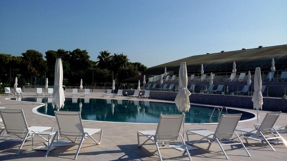 Tursport Lejlighedshotel Taranto Eksteriør billede