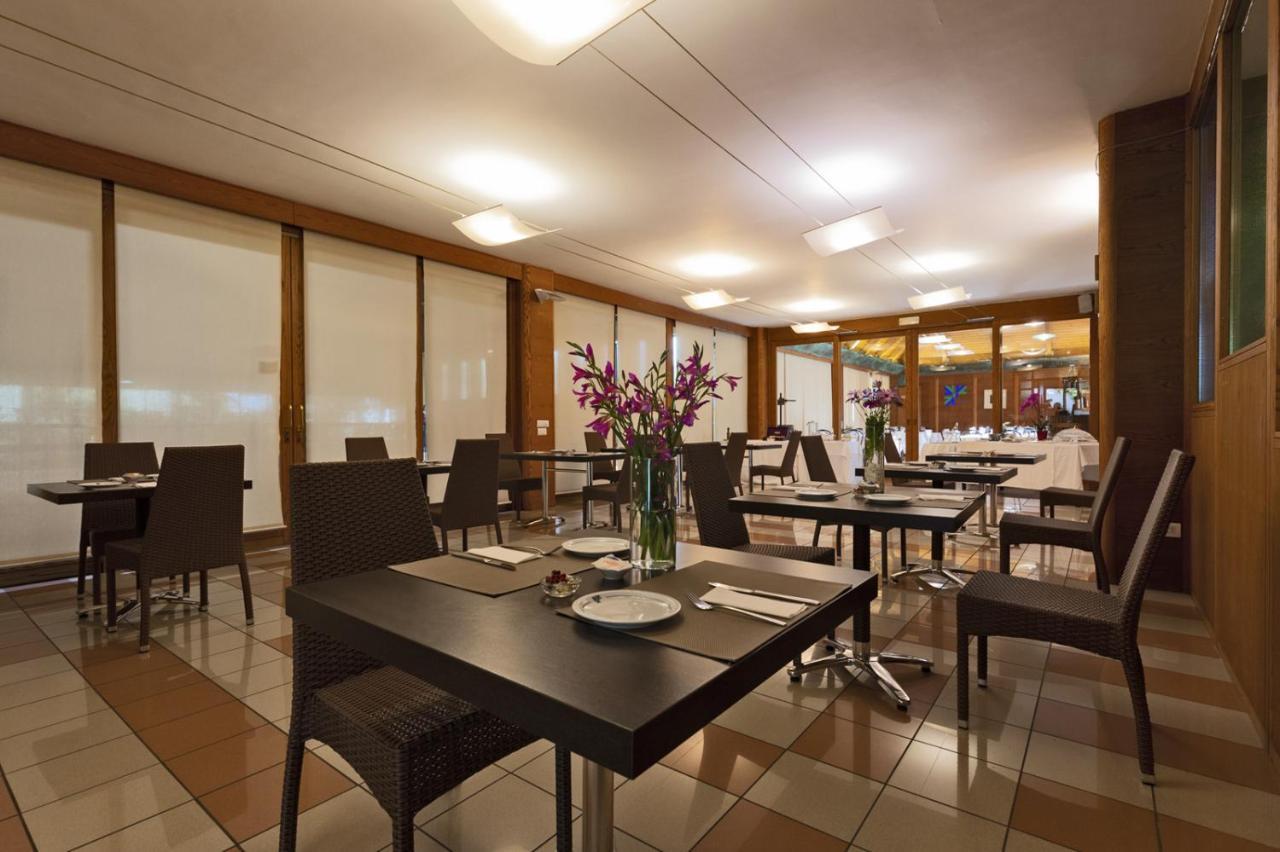 Tursport Lejlighedshotel Taranto Eksteriør billede
