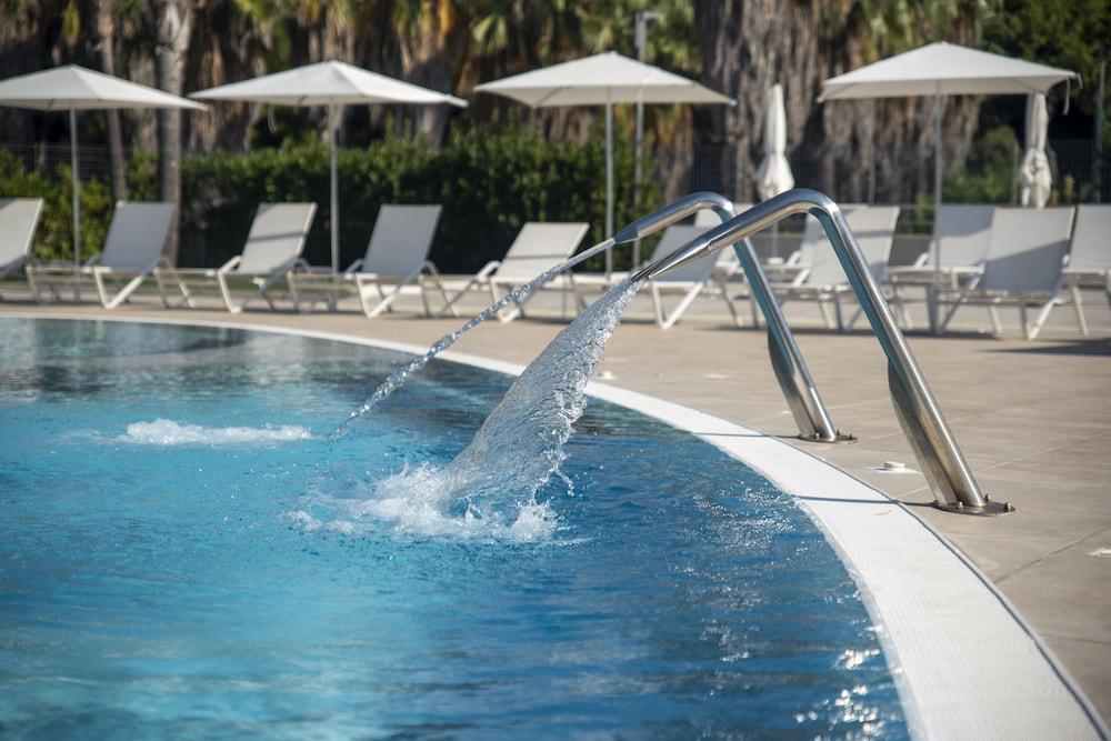 Tursport Lejlighedshotel Taranto Eksteriør billede